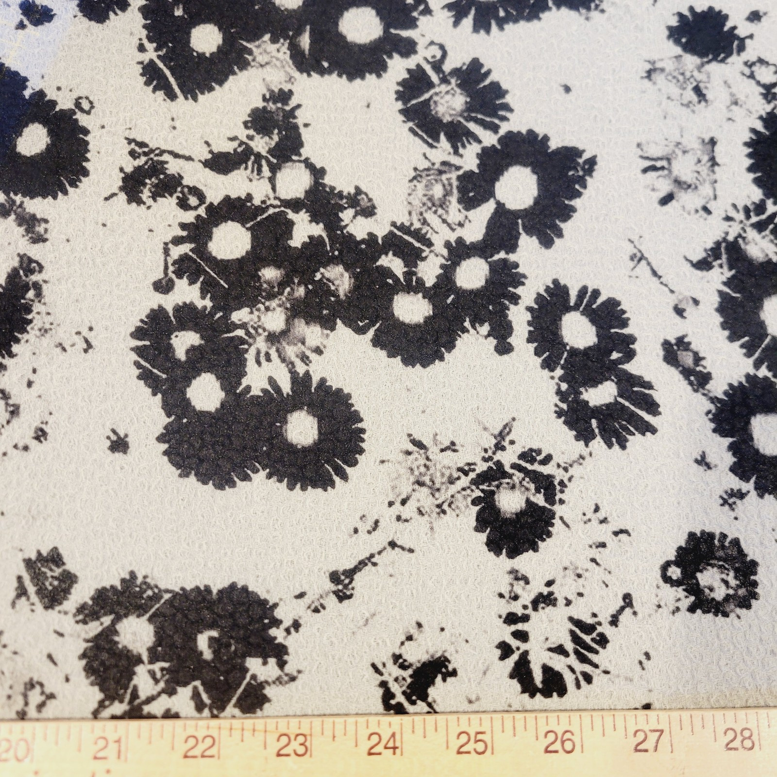 White w/ Black Daisy Textured Silk Organza - Italian - Monique Lhuillier!