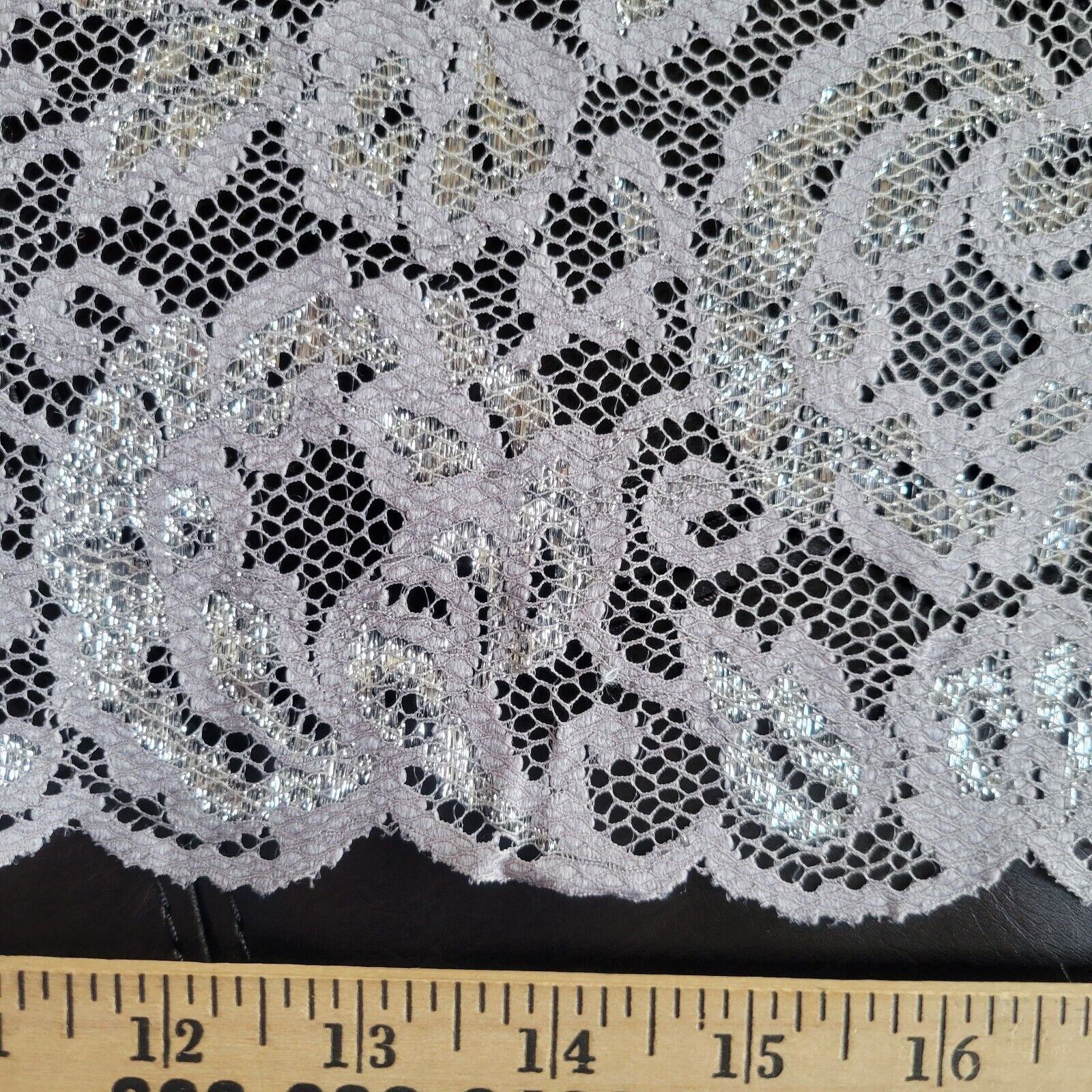 6 1/2 Wide Pale Gray Stretch Leavers Lace Trim, Made in France, Sold by the  Yard -  Canada