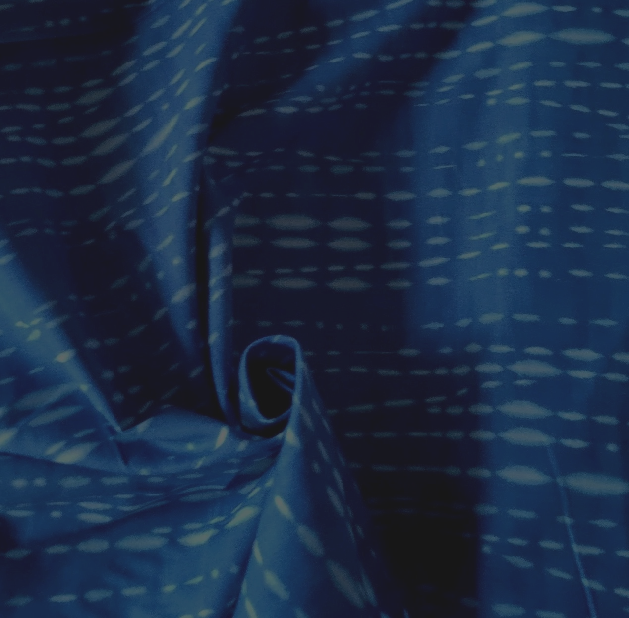 Indigo Blue Dotted Lengthwise Stripe PRINTED Cotton Shirting from Japan - Image 3