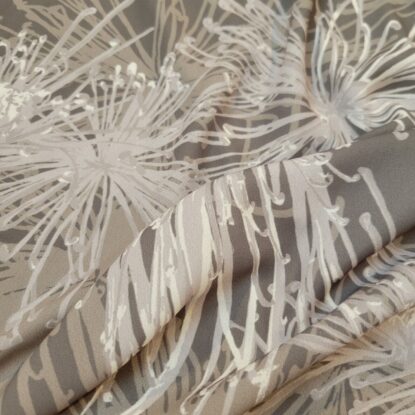 Spider Mums in Gray & Cream Crepe de Chine from Halston! Gorgeous! - Image 4